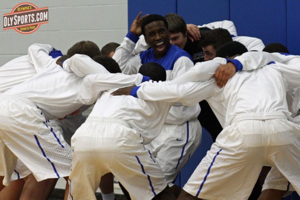 Jonathan Roberts leads the SPSCC cheers - Oly Sports file photo